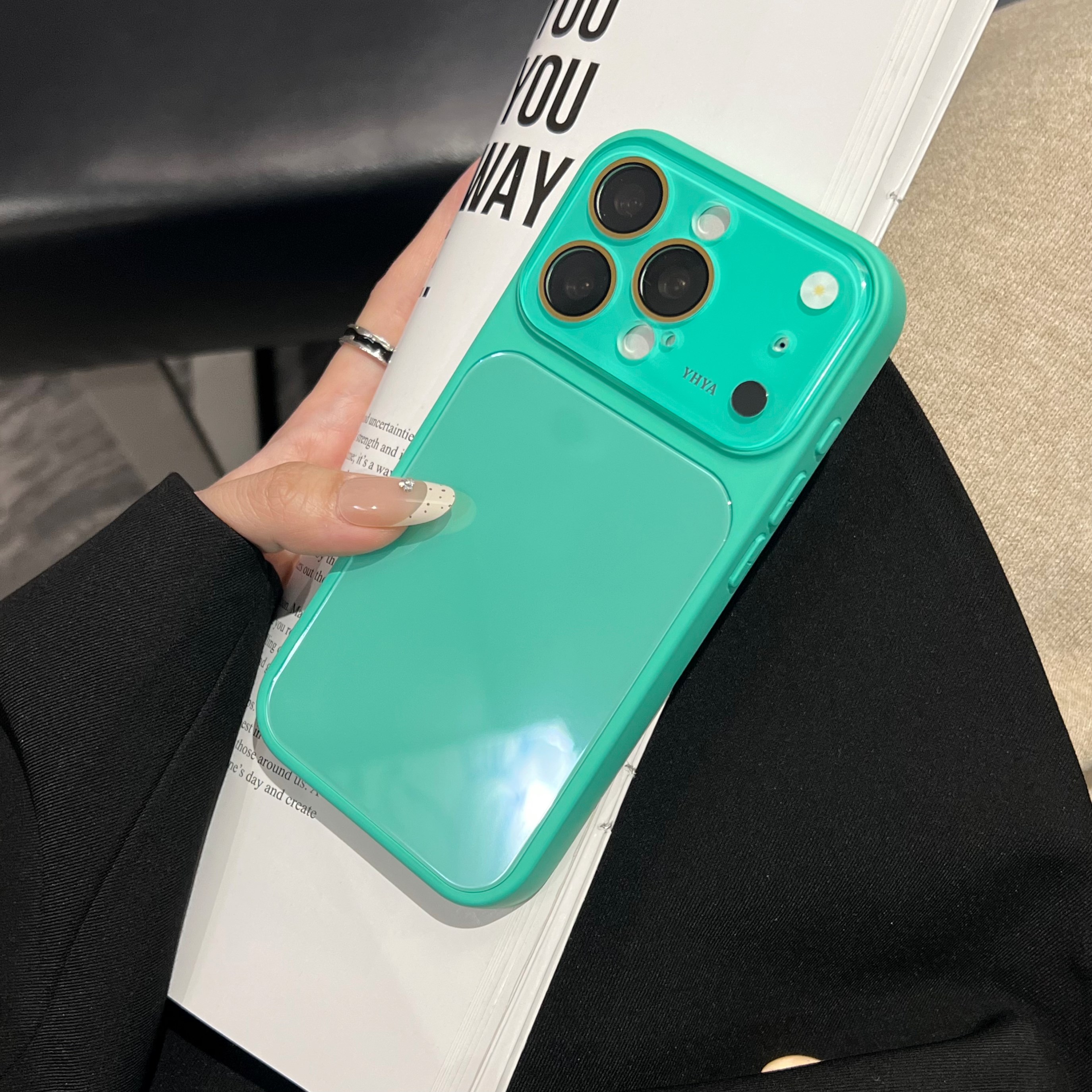 Luxury Instantly Turn 17 Tempe - đánh giá và giá Camera Lens Protector